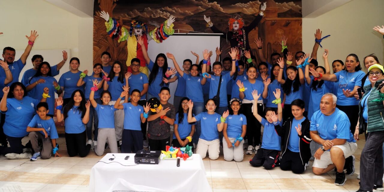 Reconocen a los mejores estudiantes de Guanajuato