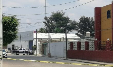 Infracción de tránsito termina en disparos, un lesionado y un detenido