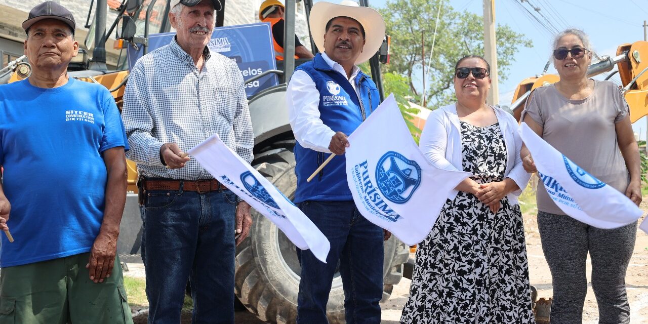 Inicia pavimentación en San José de la Presa