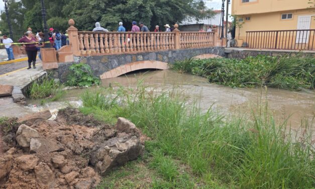 Desfogan presa de Jalpa de Cánovas
