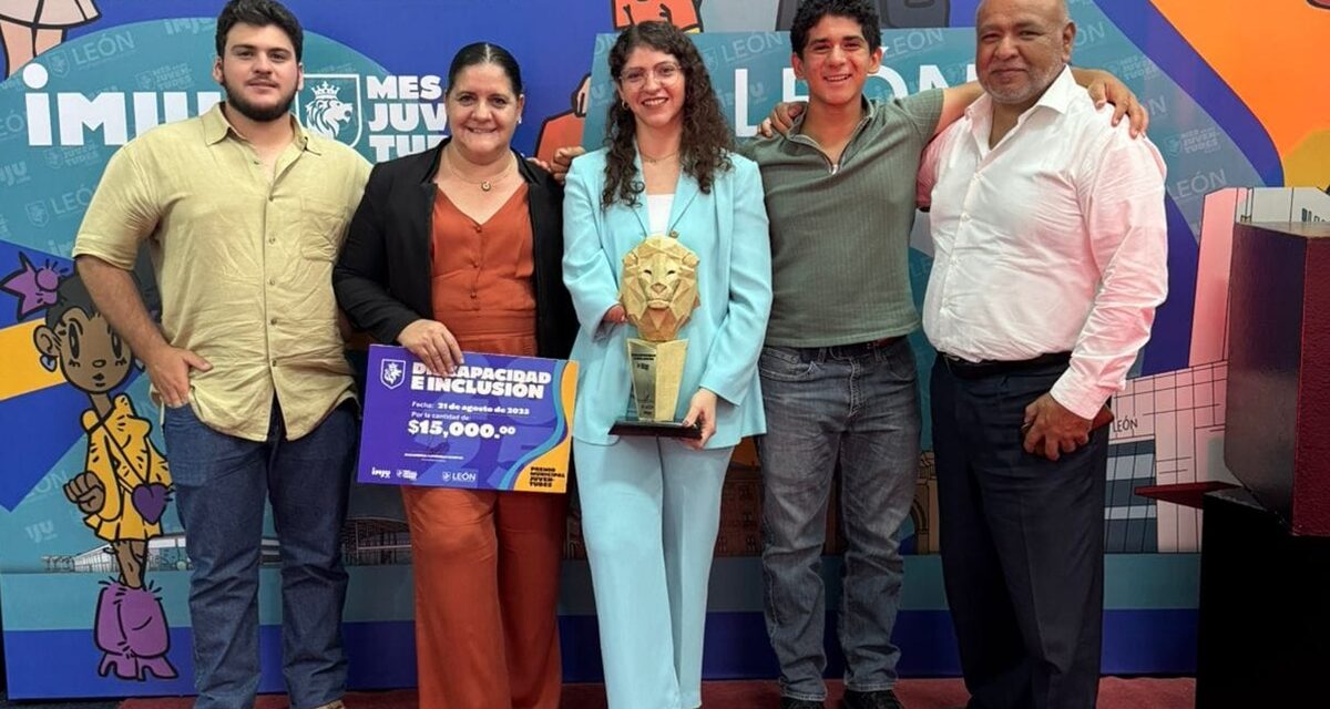 Leslie Anguiano, lasallista que inspira