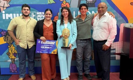 Leslie Anguiano, lasallista que inspira