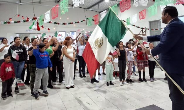 Conmemoran fiestas patrias en Centro Nuevo Comienzo