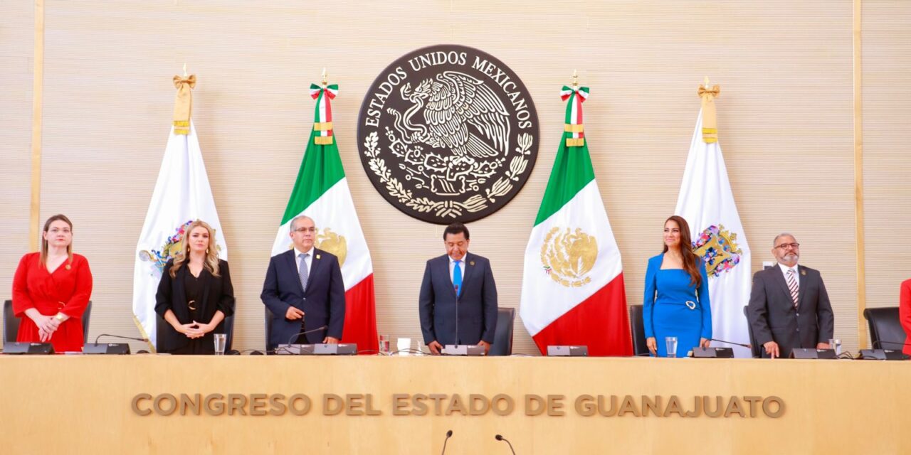 Llama Libia Dennise a legislar por la ciudadanía