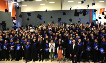 Obtienen certificado de preparatoria con Juventudes