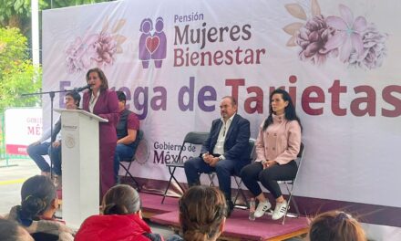 Sigue entrega de tarjetas de la Pensión Mujeres en Guanajuato