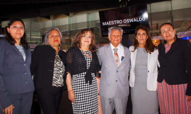 Celebra Maestro Osvaldo Flores Hernández 65 años de vocación