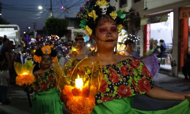 Purísima se viste de color y tradición con las Catrinas