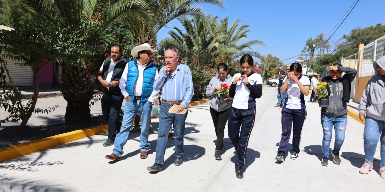 Más obras de pavimentación y servicios en Purísima del Rincón