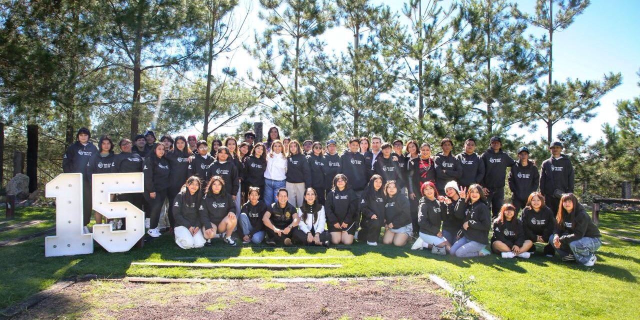 DIF Guanajuato, brinda “Felices XV años” a 46 adolescentes