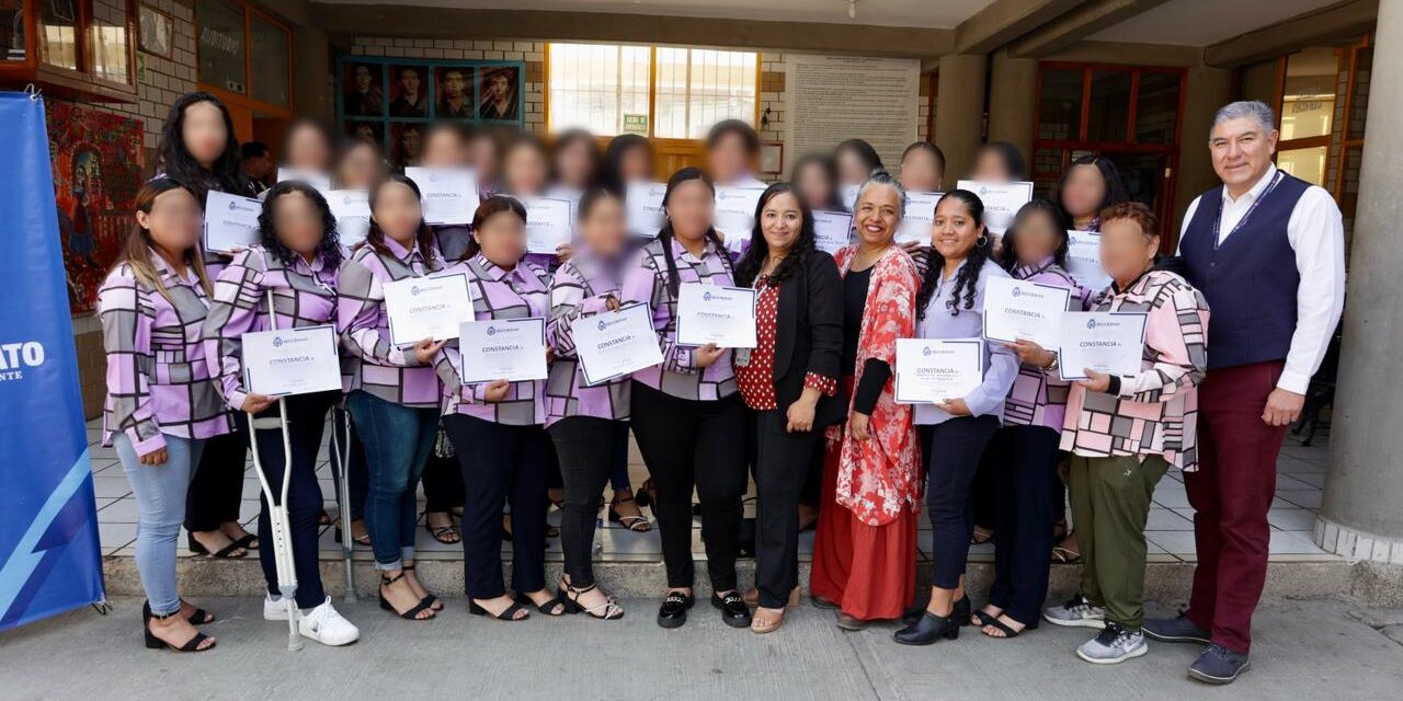 Concluyen jóvenes programa Pandillas por la Paz