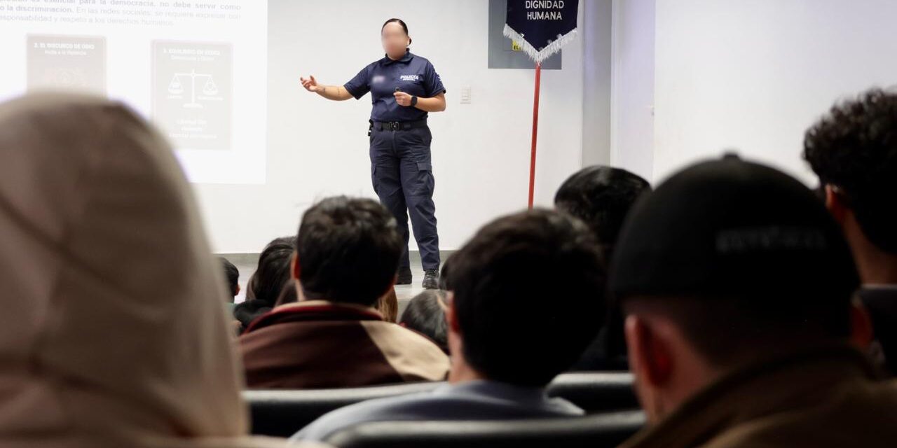 Policía Cibernética orienta a estudiantes sobre redes sociales