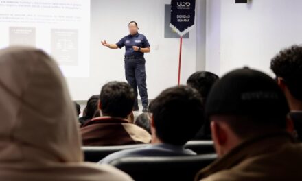 Policía Cibernética orienta a estudiantes sobre redes sociales