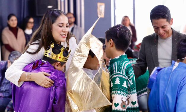 Comparte Gobernadora Día de Reyes con menores de la Casa Hogar San Antonio