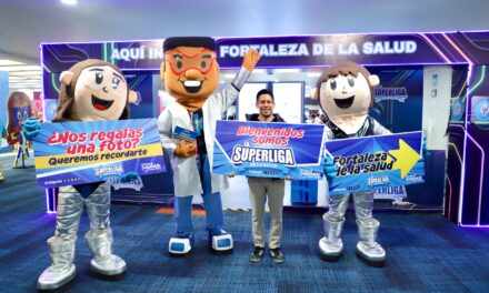 Visita Fortaleza de la Salud en el Pabellón de la Gente de la Feria de León