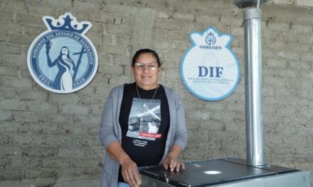 Entrega DIF Estatal estufas ecológicas en 64 comunidades