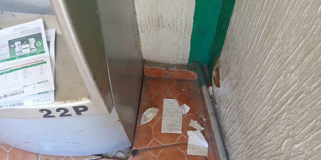 En el olvido cajero de CFE