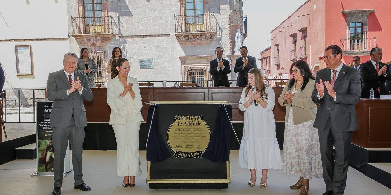 Participa Gobernadora en Aniversario como ciudad San Miguel de Allende