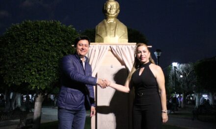 Conmemoran XX años de hermandad ciudades Doblado