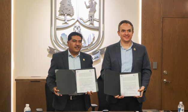 Purísima del Rincón e IECA firman convenio para capacitar a la ciudadanía