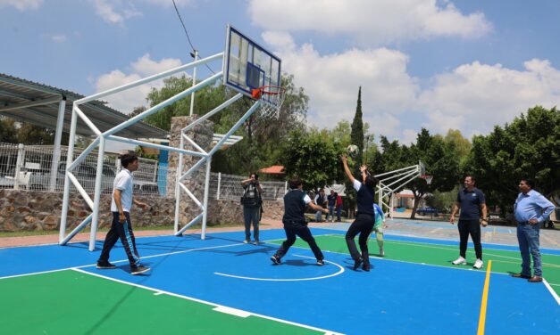 Mejoran espacios deportivos en Purísima del Rincón
