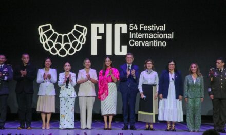 Presentan 54avo Festival Internacional Cervantino
