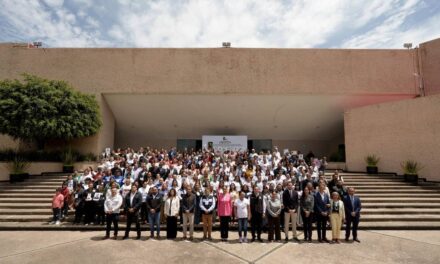 Gobernadora refrenda compromiso con las familias buscadoras
