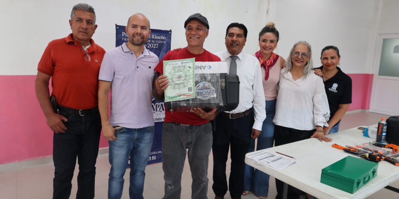 Finalizan curso de plomería y mantenimiento hidráulico en Purísima