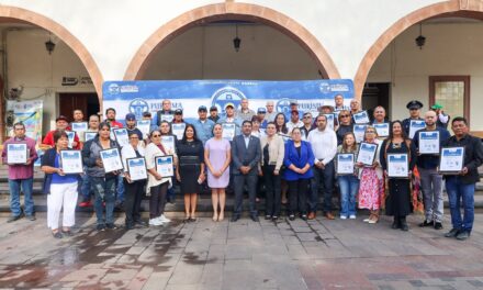 Entregan reconocimientos en Purísima del Rincón