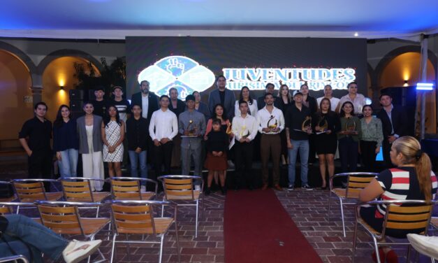 Entregan reconocimientos a Juventudes 2026 en Purísima